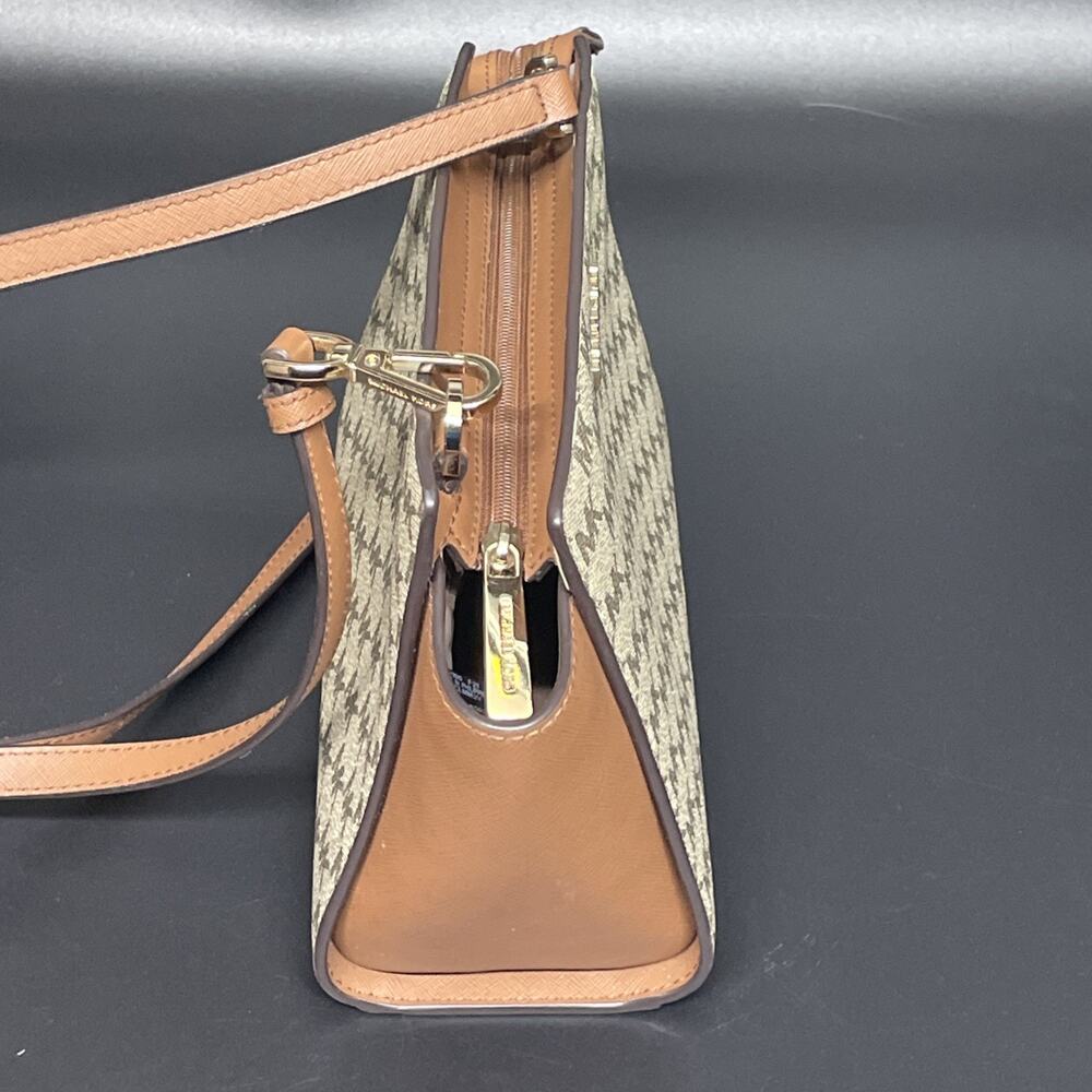 Michael Kors Selma Med Leather Logo Messenger Crossbody Bag Browns Strap DAMAGED - Picture 16 of 16